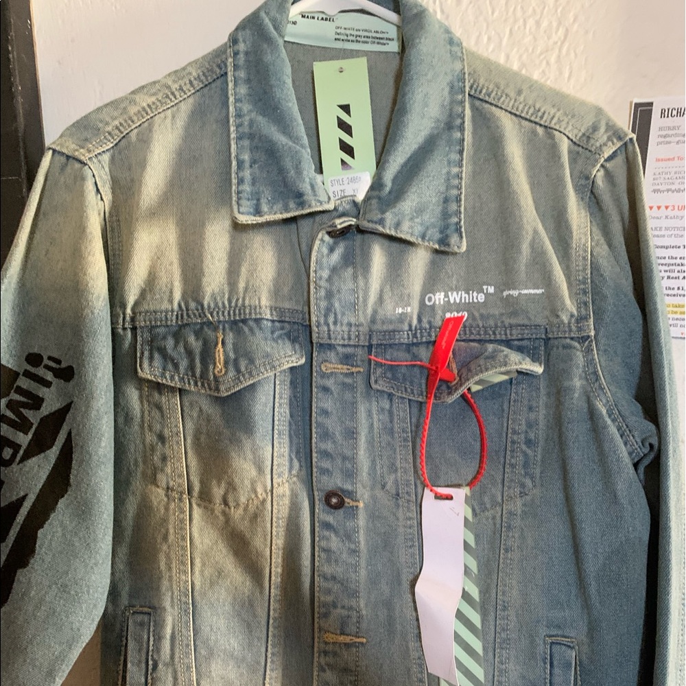 Main Label “Off white” jean jacket style 2485